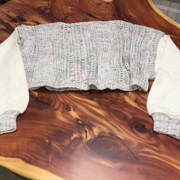 Free People
Honey Cable Fleece Sleeve Crop Sweater - Picture 6 of 9